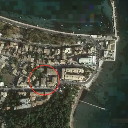 Seaview Rooftop Apt By The Beach In Corfu Town Appartement *
